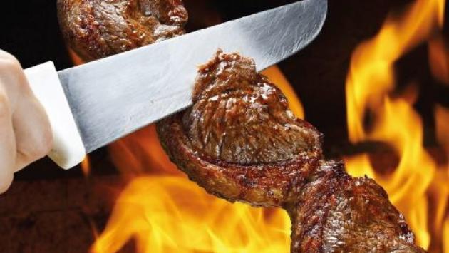 Carne, importante fonte di proteine e minerali
