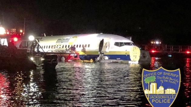 Boeing finisce in un fiume in Florida