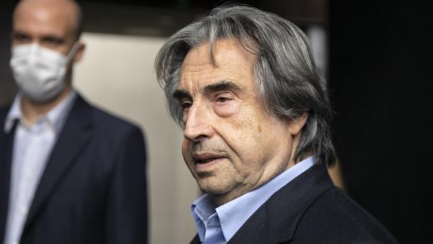 Riccardo Muti rinuncia a due concerti per polmonite