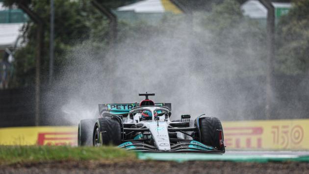 Pioggia a Suzuka: nelle libere brillano le Mercedes, Ferrari indietro