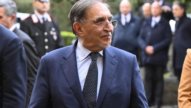 La Russa: "I partigiani non uccisero nazisti ma una banda musicale di pensionati". Scoppia la bufera, Pd M5S: "Inaccettabile"