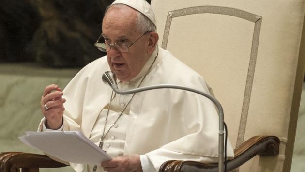 Il Papa non partecipa alla Via Crucis "per conservare la salute"