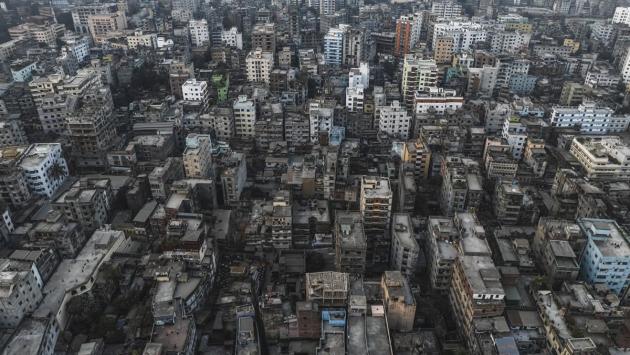 Bangladesh, aereo militare precipita su una scuola a dacca