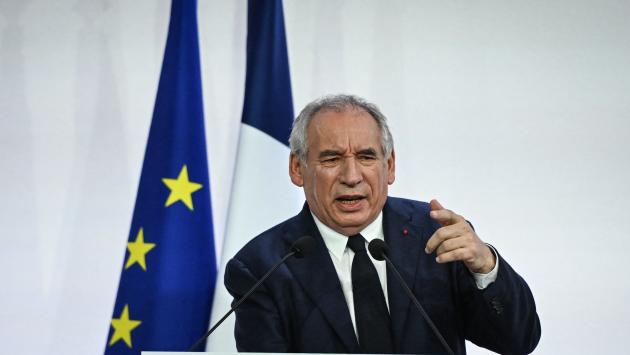 Bayrou accusa l'Italia di dumping fiscale, P.Chigi "Parole infondate"