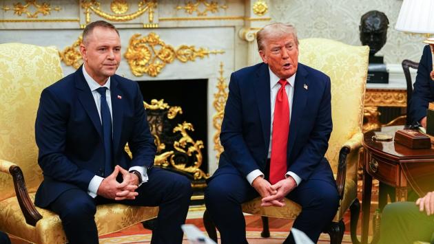 Trump accoglie il presidente polacco Nawrocki "Deluso da Putin"