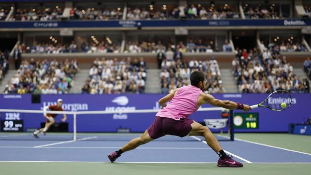 Alcaraz batte Sinner, vince gli Us Open e vola sulla vetta Atp