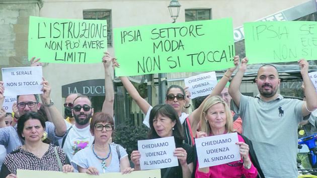 Scuole serali a rischio per 600 studenti: mercoledì la protesta