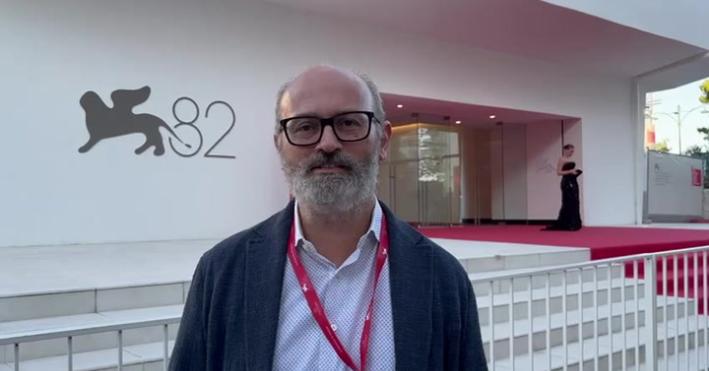 La Mostra del Cinema in un minuto: l’ombra di Putin ne “Il mago del Cremlino”