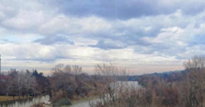 Si tuffa nel Secchia e non riemerge più, morto un 13enne