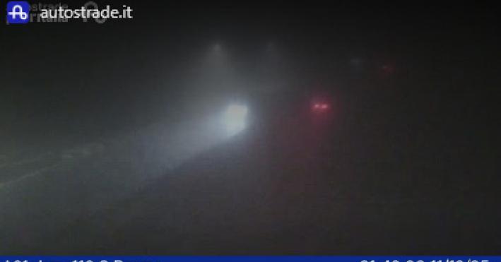 Nebbia nel Parmense, disagi in autostrada. Autocisa chiusa fra Pontremoli e Aulla