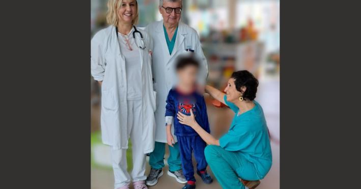 Inala arachidi e rischia di soffocare, bimbo di 6 anni salvato al Maggiore di Parma