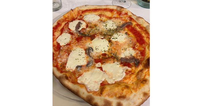 San Mart&eacute; ristorante pizzeria - Sottile oppure alta La vecchia scuola della pizzeria 