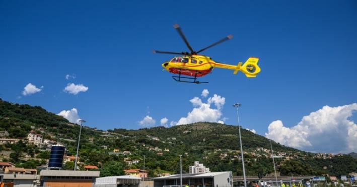 Scontro tra 4 auto nel Bergamasco, due morti e diversi feriti