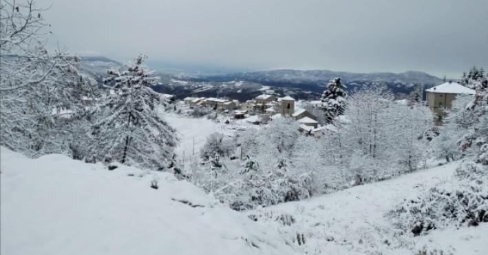 Neve, sui passi sfiorati i 30 centimetri: si teme il ghiaccio