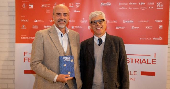 Il dialogo «impossibile» tra cronaca ed epica e un'iconica Lettera 22 nel libro di Giuseppe Lupo
