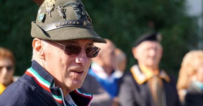 Addio a Rovati, l'idraulico con la penna nera