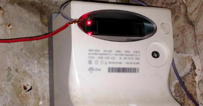 Il barista rubava l'elettricit&agrave; al vicino di casa