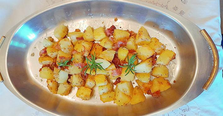 Irresistibili patate sabbiose: un piatto della tradizione che ricorda la nostra infanzia