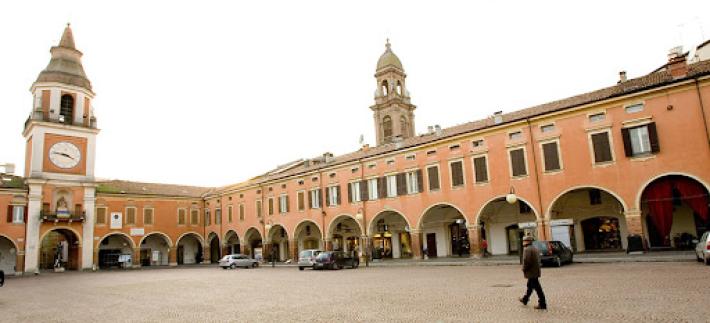 Conferenze con 'no vax' a scuola, polemica a Sassuolo