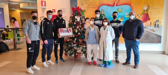 Visita Parma baseball all'ospedale dei bambini di Parma