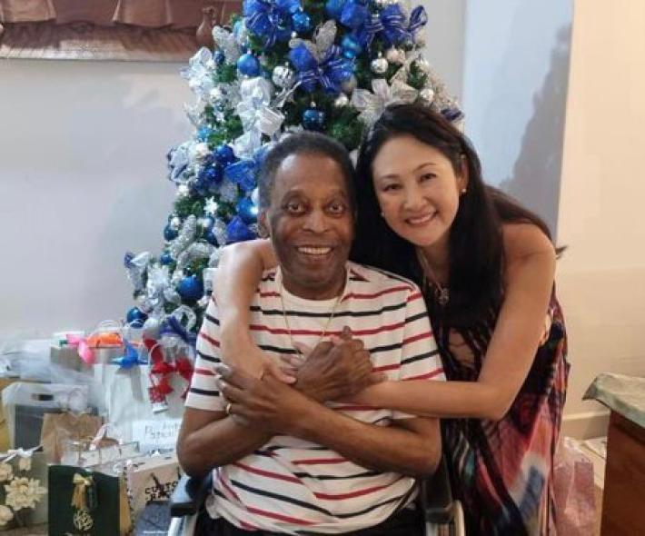 Calcio: Pele' lascia ospedale, Natale a casa. 'O Re&igrave; in condizioni stabili, ma le cure proseguiranno 