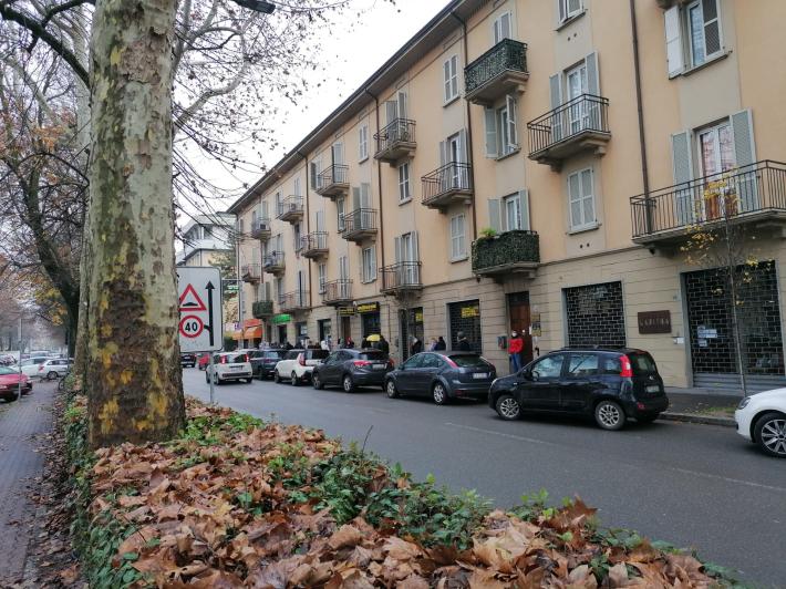 Santo Stefano a Parma: in coda per i tamponi