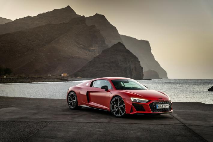 Audi R8 V10 performance RWD, puro spirito sportivo