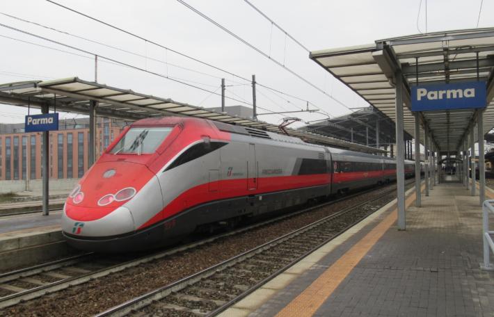 Sul Frecciarossa nel &laquo;livello&raquo; Executive: 85 euro per andare a Milano. Otto posti in mezza carrozza