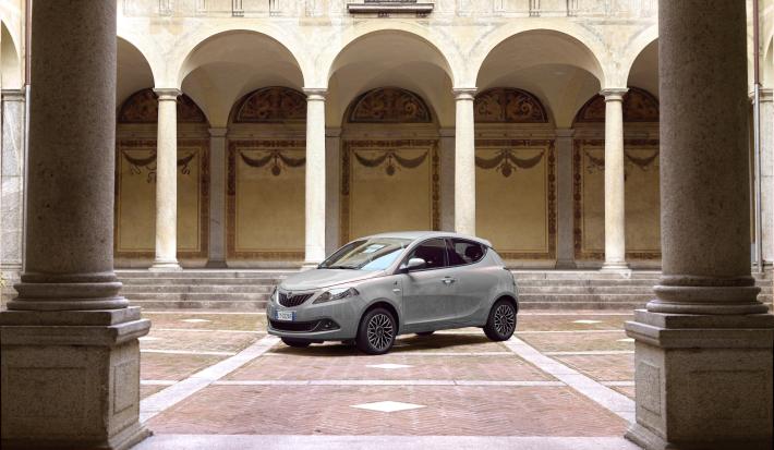 Lancia Ypsilon Alberta Ferretti, l&rsquo;ultima serie speciale