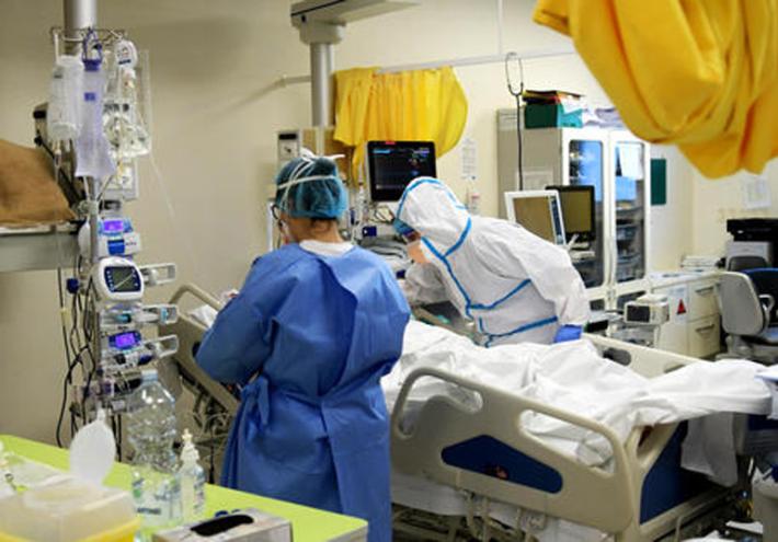 coronavirus terapia intensiva