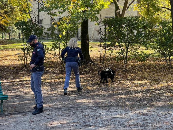 Controlli straordinari del territorio finalizzati al contrasto della criminalit&agrave;: sequestri di droga a Parco Ducale e Parco Falcone e Borsellino e Parco nord.