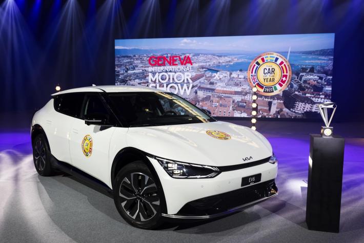 Kia EV6, la prima coreana a vincere il  titolo Car of The Year 