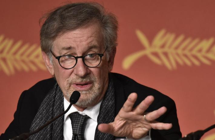 Spielberg dona 1 milione di dollari ai rifugiati