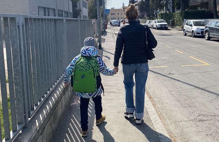 Il primo giorno di scuola a Parma dei bimbi ucraini