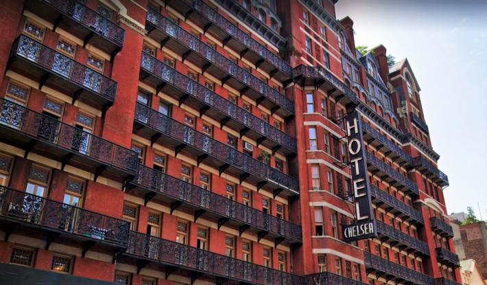 Riapre il Chelsea Hotel, seconda casa per artisti e bohemien 