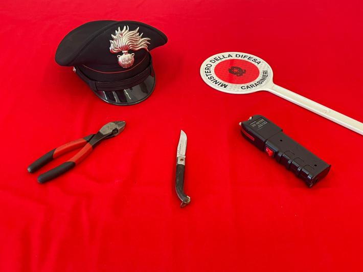 Minaccia la vigilanza con il taser e fugge. Bloccato ed arrestato dai carabinieri&nbsp;&nbsp;&nbsp;