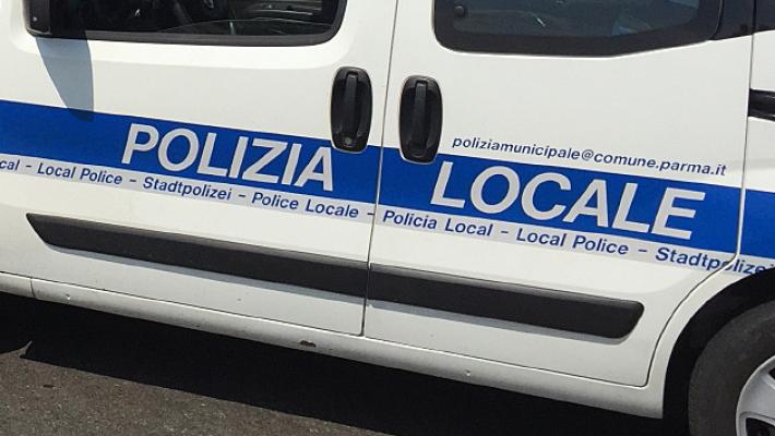 Spaccio nella zona della stazione: bloccato un pusher, sequestrati cocaina e hashish