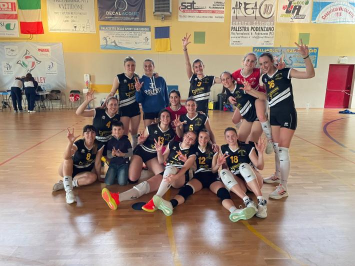 Volley B2 donne, il Galaxy Inzani domina a San Giorgio. Ora i play out
