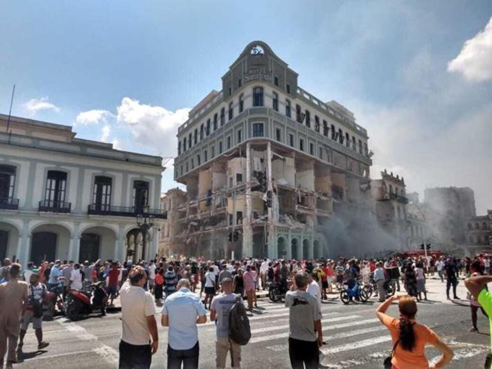 Cuba: forte esplosione in un hotel in restauro a L'Avana: almeno 8 morti e pi&ugrave; di 30  feriti