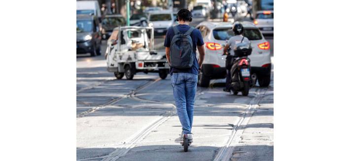 Investito sul monopattino a Roma, morto ragazzo di 24 anni
