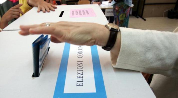Elezioni e referendum del 12 giugno: come fare per il voto assistito o a domicilio