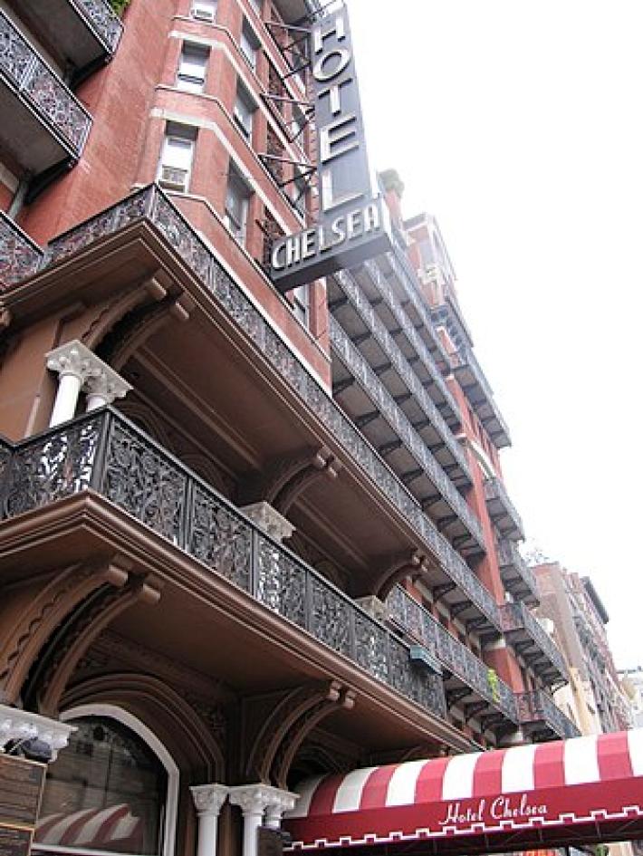 Riapre il Chelsea Hotel a new York: icona rock e leggenda di poeti e scrittori