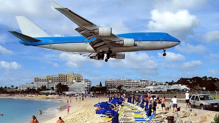 Dai voli agli ombrelloni sar&agrave; un'estate &laquo;calda&raquo;