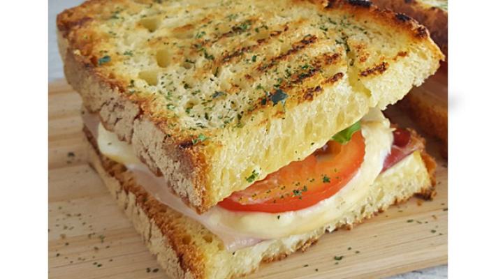 W la &laquo;zingara&raquo; all'ischitana