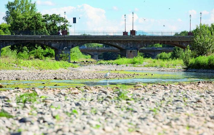 &laquo;Siccit&agrave;, le dighe unico rimedio&raquo;