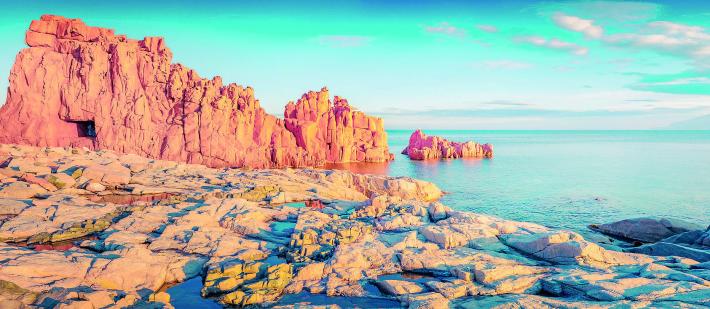 Rocce rosse. E mare blu