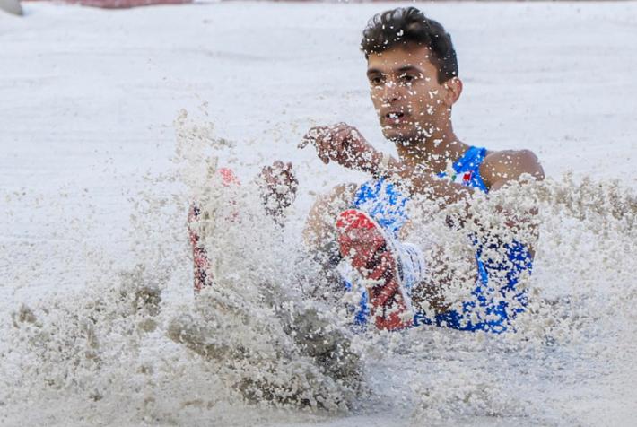 Dallavalle 4' nel triplo, Ihemeje 5'