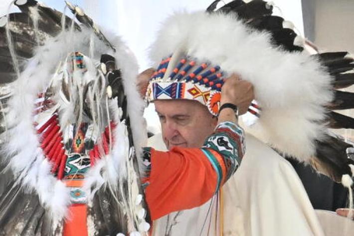 Papa, quella per gli indigeni a Edmonton &egrave;  vera chiesa inclusiva