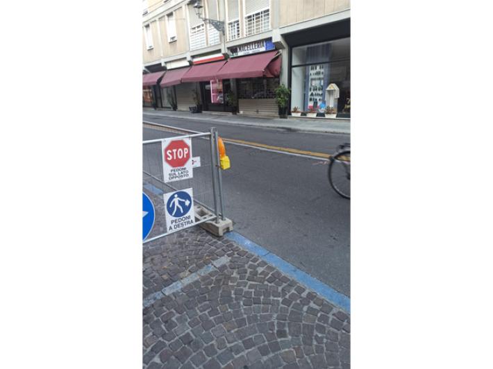  Cantieri e passaggi pedonali - le vostre Foto