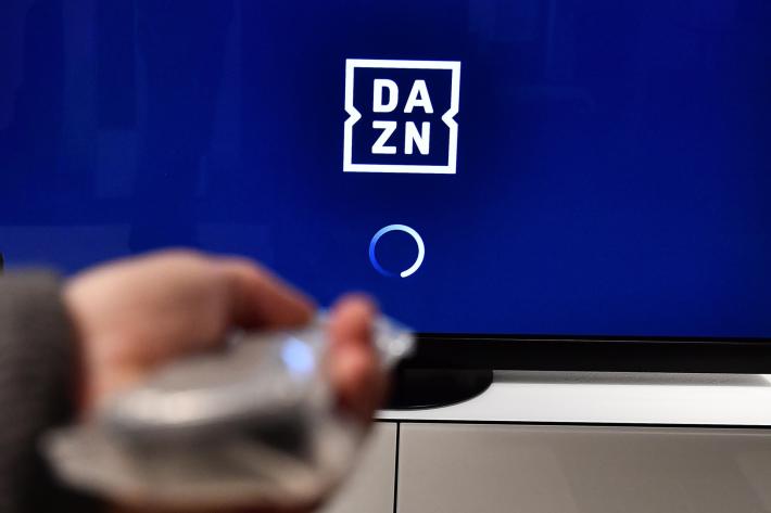 Dazn, problemi con le partite di A:  "Seguitele su Instagram"